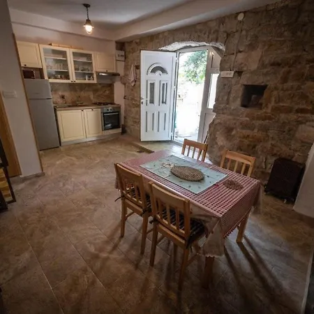 House Jure Žrnovnica